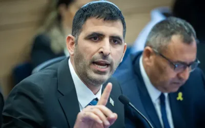 Minister Shlomo Karhi calls to bring back three dismissed IDF officers