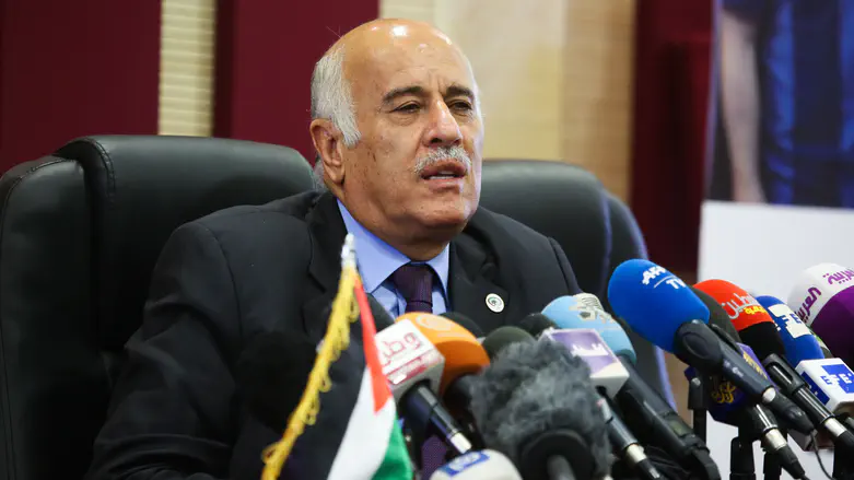 PA soccer chief refuses handshake with Israeli soccer official at FIFA