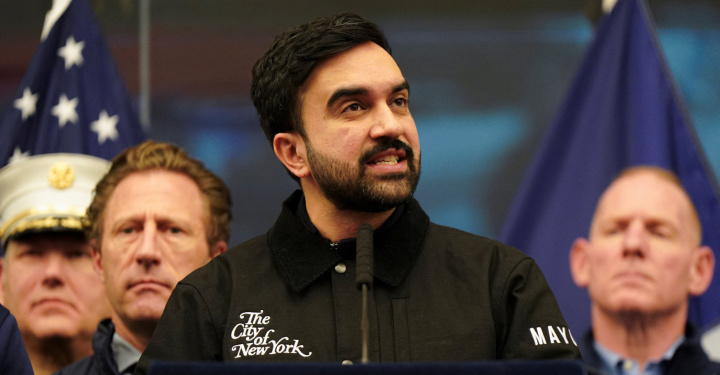 Jewish Groups Blast Mamdani for Vetoing Bill to Limit Protests Near Schools