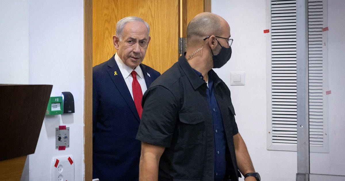 Netanyahu leaves court for two-hour meeting after judges deny request to shorten hearing