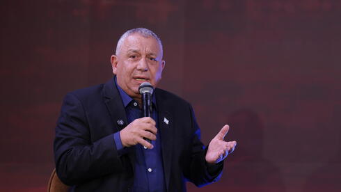 After Bennett-Lapid merger, ex-IDF chief Eisenkot calls on bloc leaders to coordinate next moves