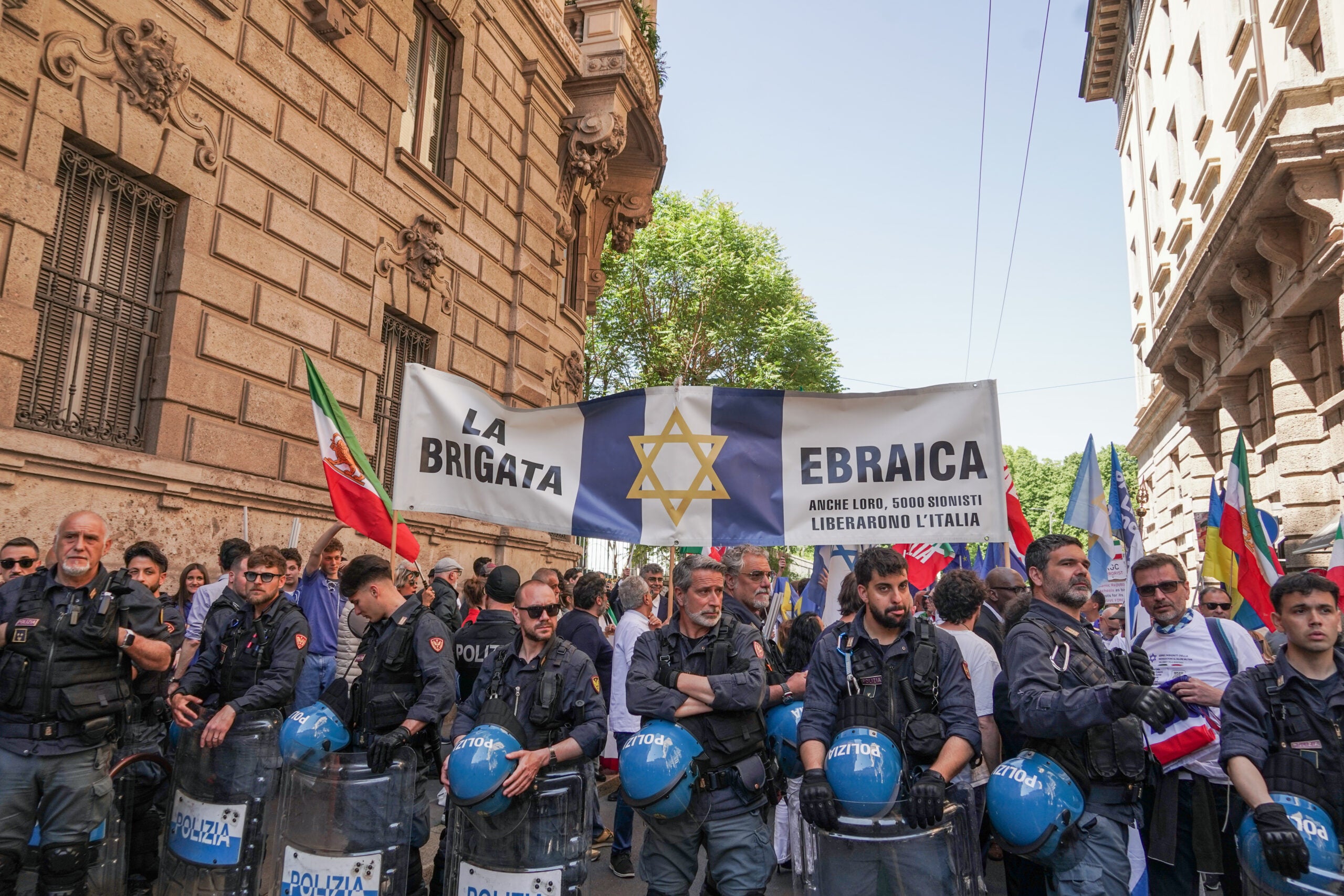 Pro-Palestinian activists force Milan Jewish group out of parade marking end of WWII in Italy