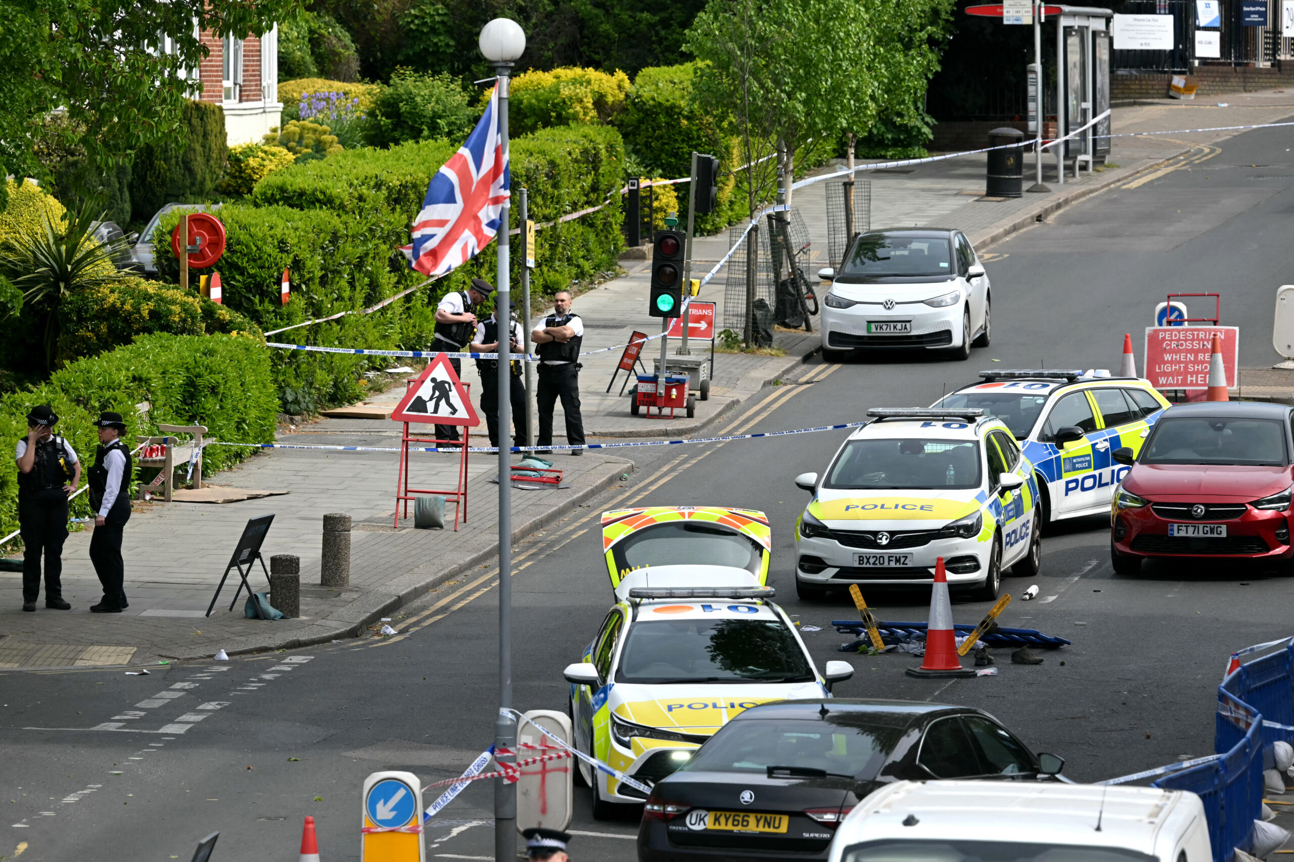 Two Jewish men stabbed in heavily Jewish London suburb
