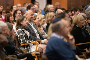 Comedian Alex Edelman to Perform at Adath Israel