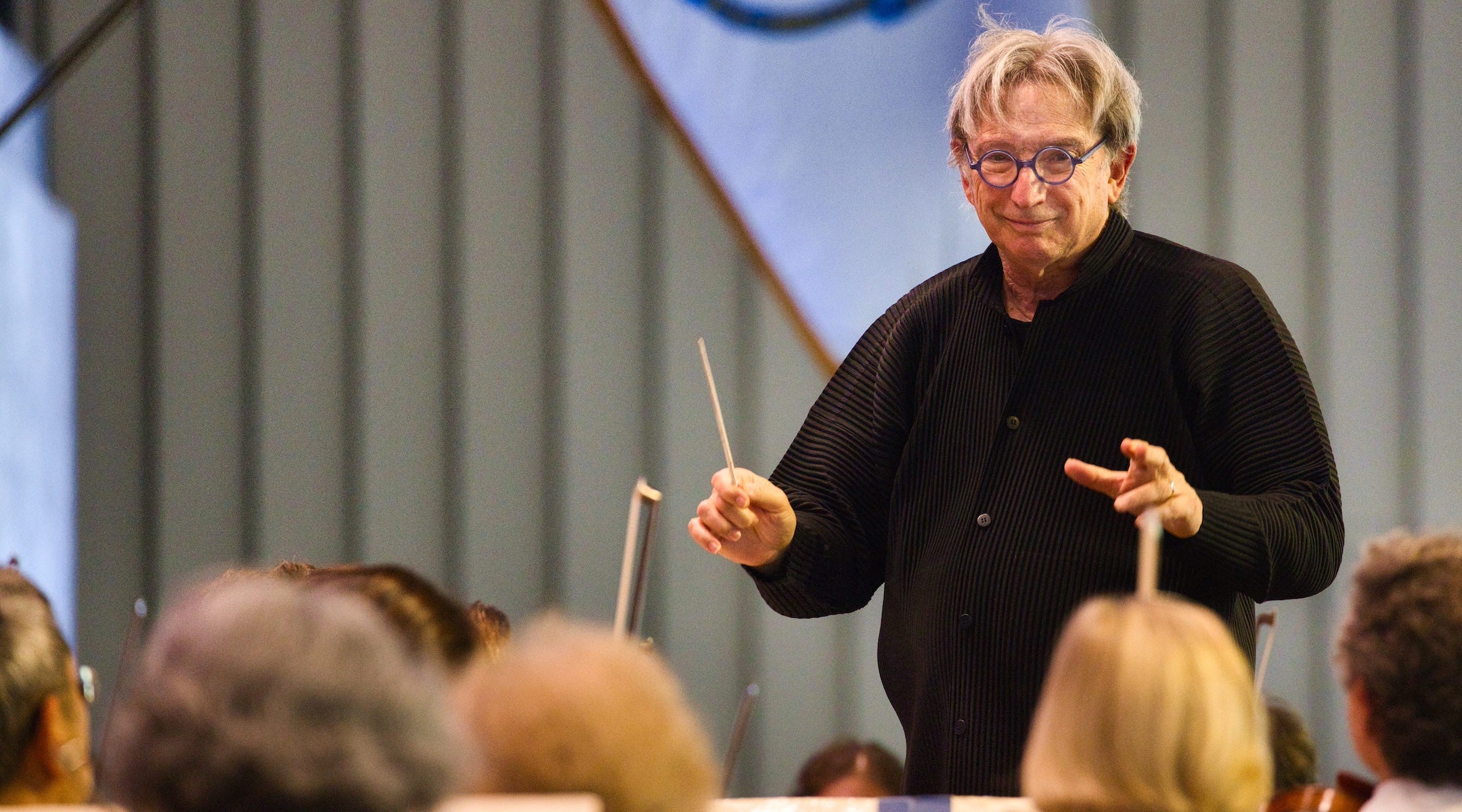 Michael Tilson Thomas, famed conductor and scion of Yiddish theater, dies at 81