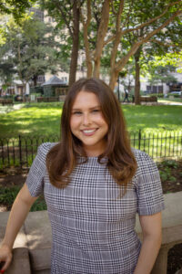 Samantha Holzer: Graduate Hospital Resident Works to Connect Philadelphia’s Jewish Community