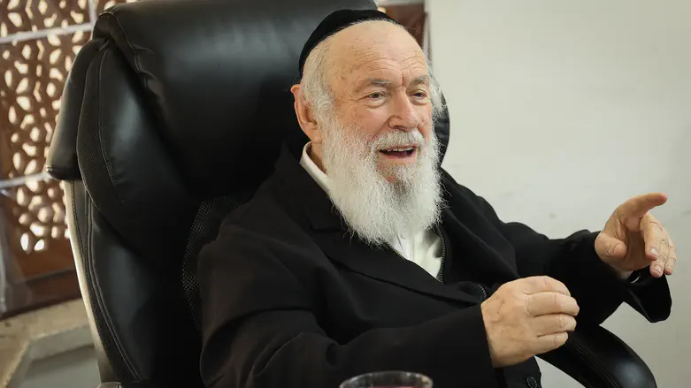 Haredi rabbi issues unusual ruling