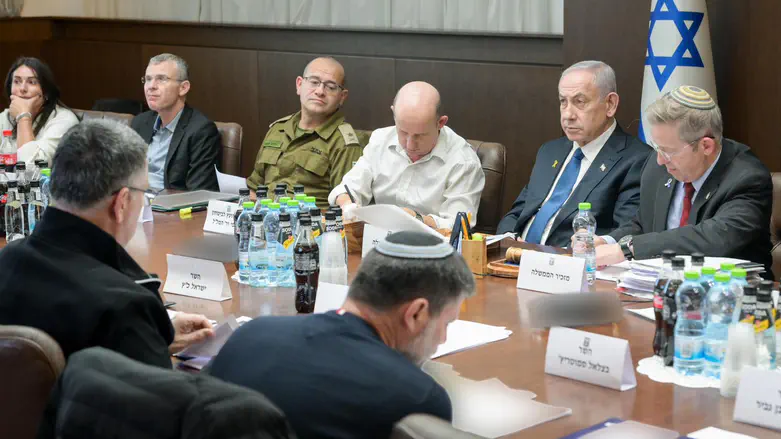 Stormy cabinet meeting on Lebanon ceasefire violations: ‘Flatten the Dahieh’