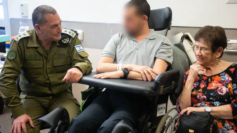 IDF Chief of Staff visits wounded soldiers ahead of Shavuot