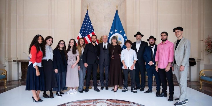 Jewish Teens in France Tell US Ambassador About Enduring Antisemitism in Schools