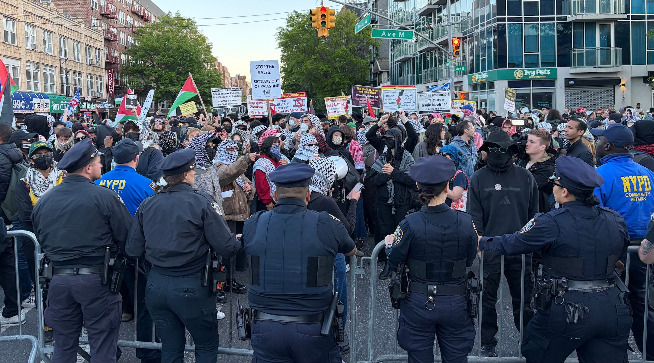 As protesters swarm Brooklyn Israeli real estate expo, attendees say support mattered more than sales