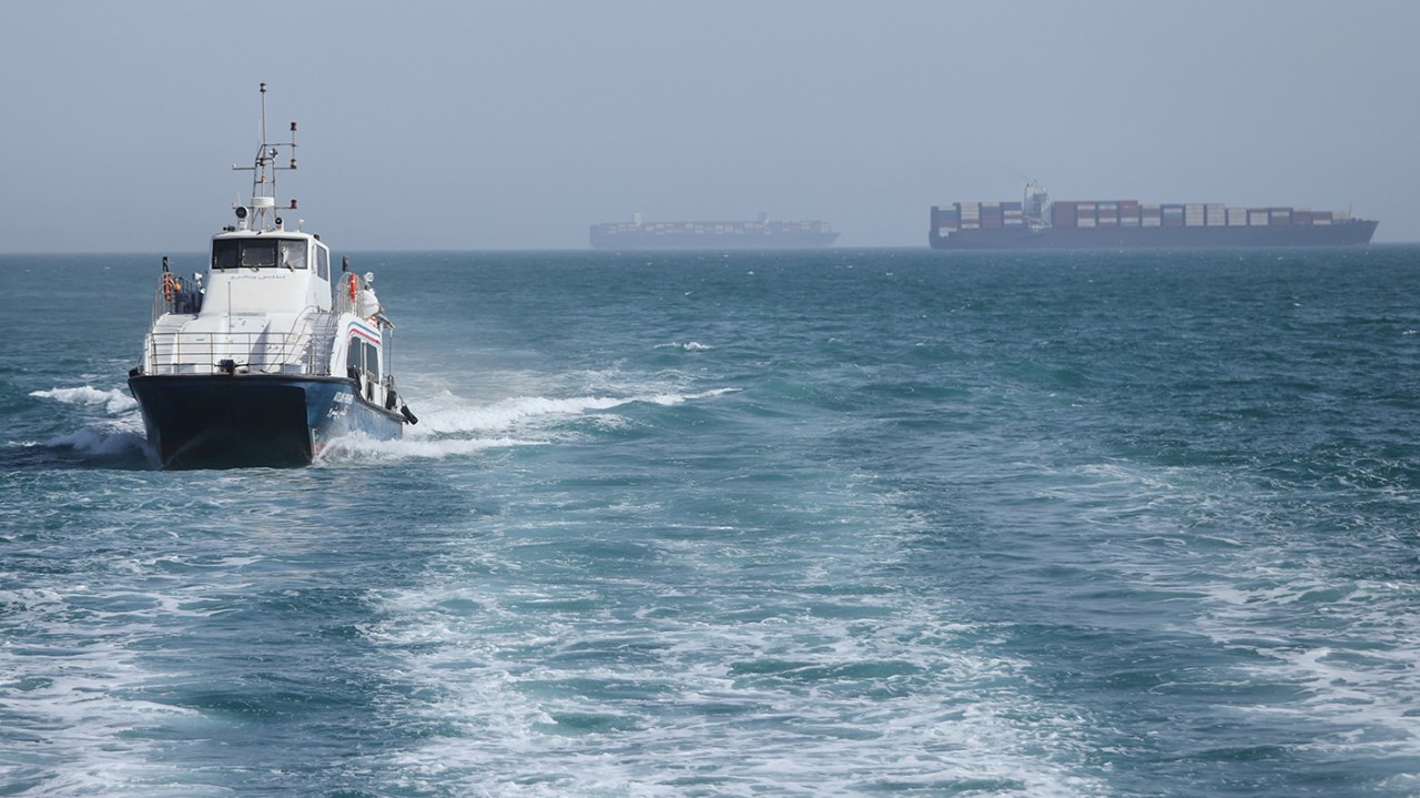 Trump faces growing pressure to reopen Hormuz Strait — one way or another