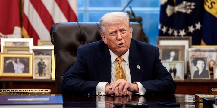 Trump to Decide Imminently on Iran Deal, Says Hormuz Strait Must Open
