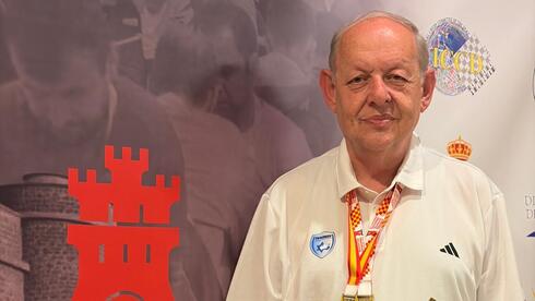 At 70, Yehuda Greenfeld wins two gold medals for Israel at World Deaf Chess Championship