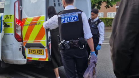 Antisemitic attacks continue in London: Haredi boy assaulted, Jewish women lashed with belt