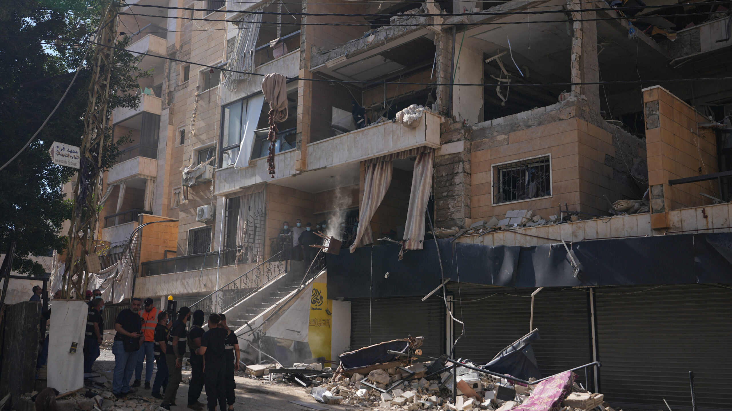Israel Bombs Beirut Outskirts as Fighting With Hezbollah Escalates
