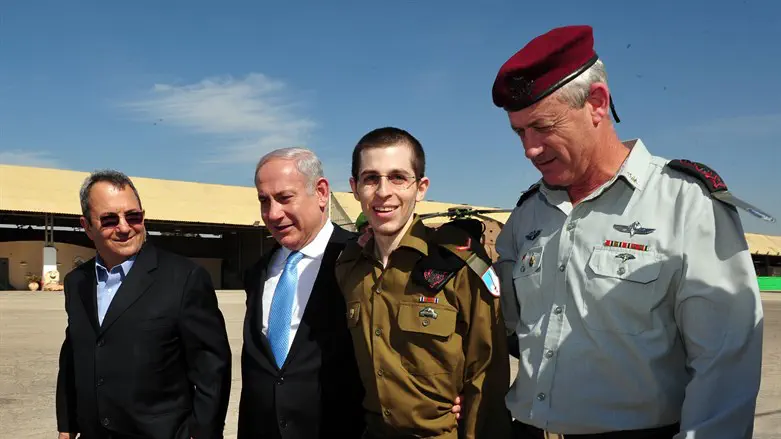 ‘A soldier is missing, he is likely alive’ | Gilad Shalit kidnapping logs revealed