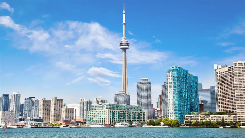 Record-breaking 60,000 people flood Toronto streets for ‘Walk with Israel’