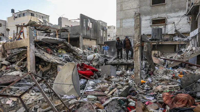 Kuwaiti journalist launches scathing attack on Hamas