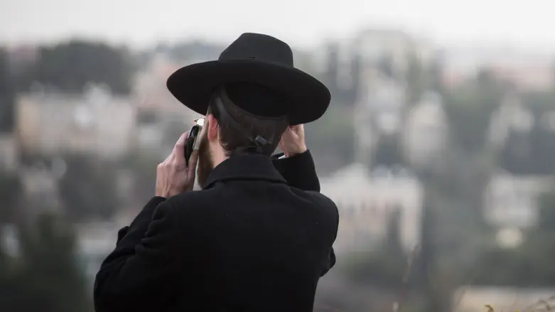 Demand to block warning lines for haredi draft evaders