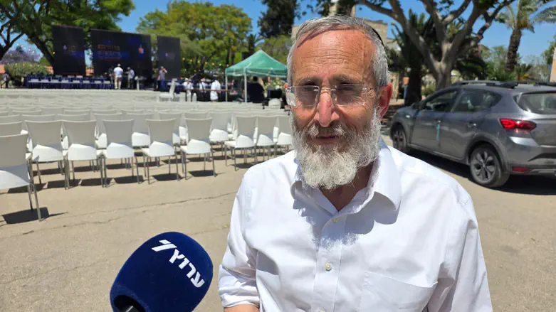 Religious Zionist rabbis demand: Pass the Draft Law