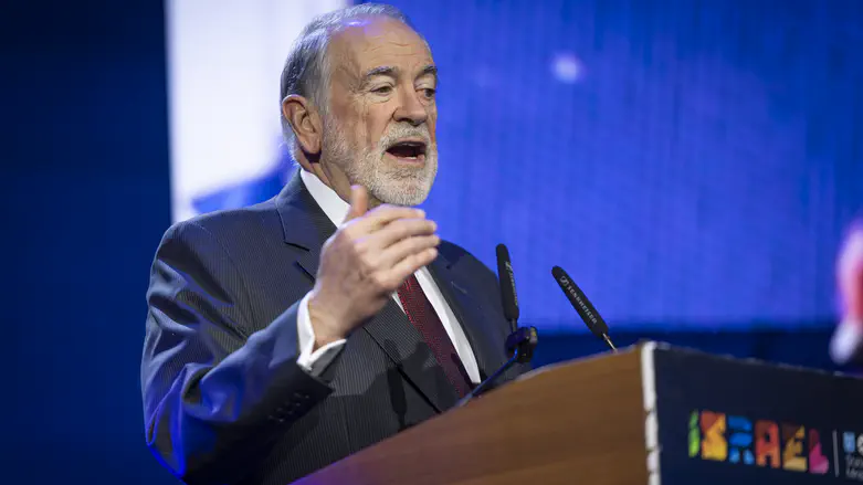 Huckabee proposes: Deport Hamas and Hezbollah terrorists