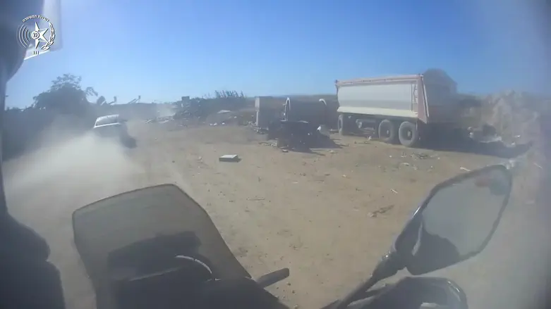 Without a license: Police chase ends in a vehicle overturning