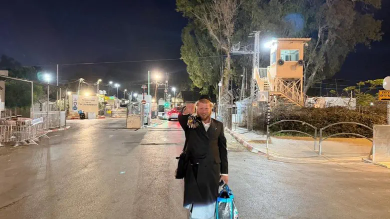 Haredi deserter sparks waves of protest at release party