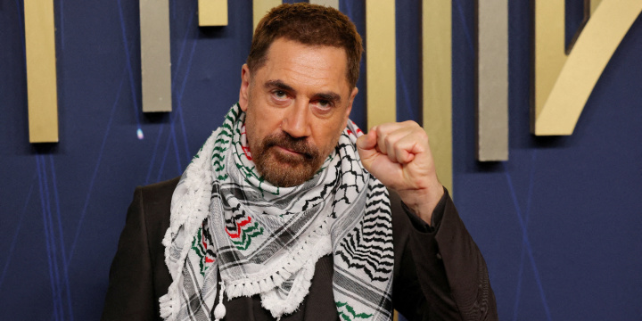 Javier Bardem Continues to Accuse Israel of ‘Genocide’ in Gaza During Handprint Cement Ceremony