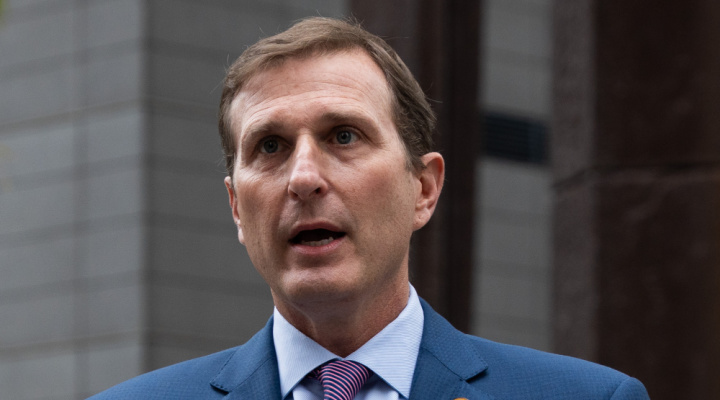 US Justice Department Investigates New York Coffee Shop That Banned Congressman Over Israel Support