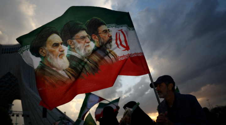 Israeli Journalist Amit Segal Predicts Collapse of Iranian Regime in the Next Year