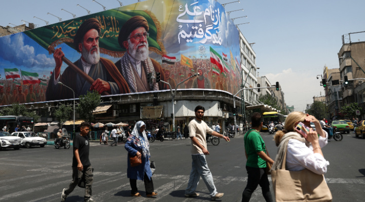 Israel Strikes Hezbollah Stronghold in Beirut Despite Truce, Iran Threatens to Retaliate