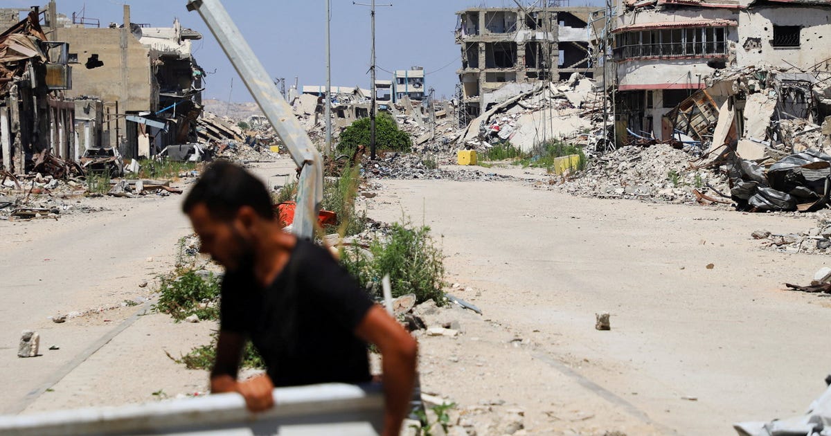 IDF deepens Gaza invasion, and displaced Palestinians are left with nowhere to run