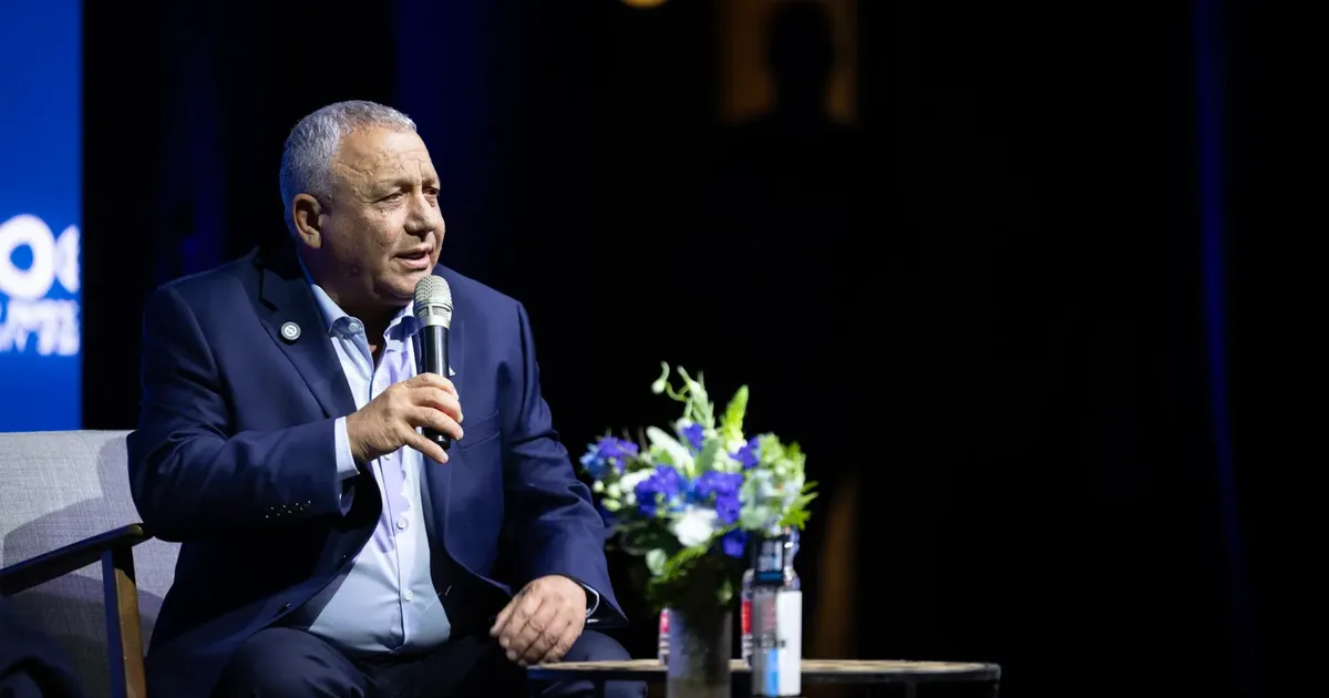 Poll: In steady rise, ex-IDF chief Eisenkot passes Bennett-Lapid merger party