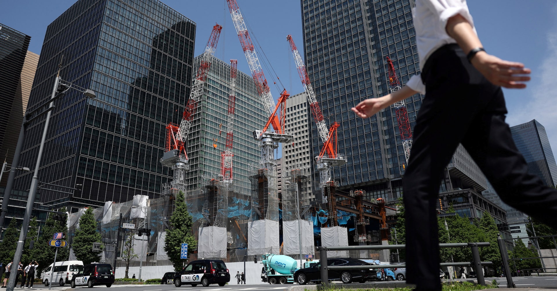 Japan’s economy cools on weak capex in Q1, revised data shows