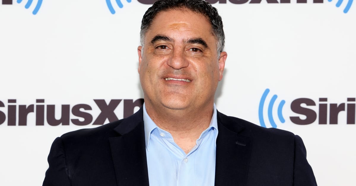 ​US commentators Hasan Piker and Cenk Uygur denied UK entry 
