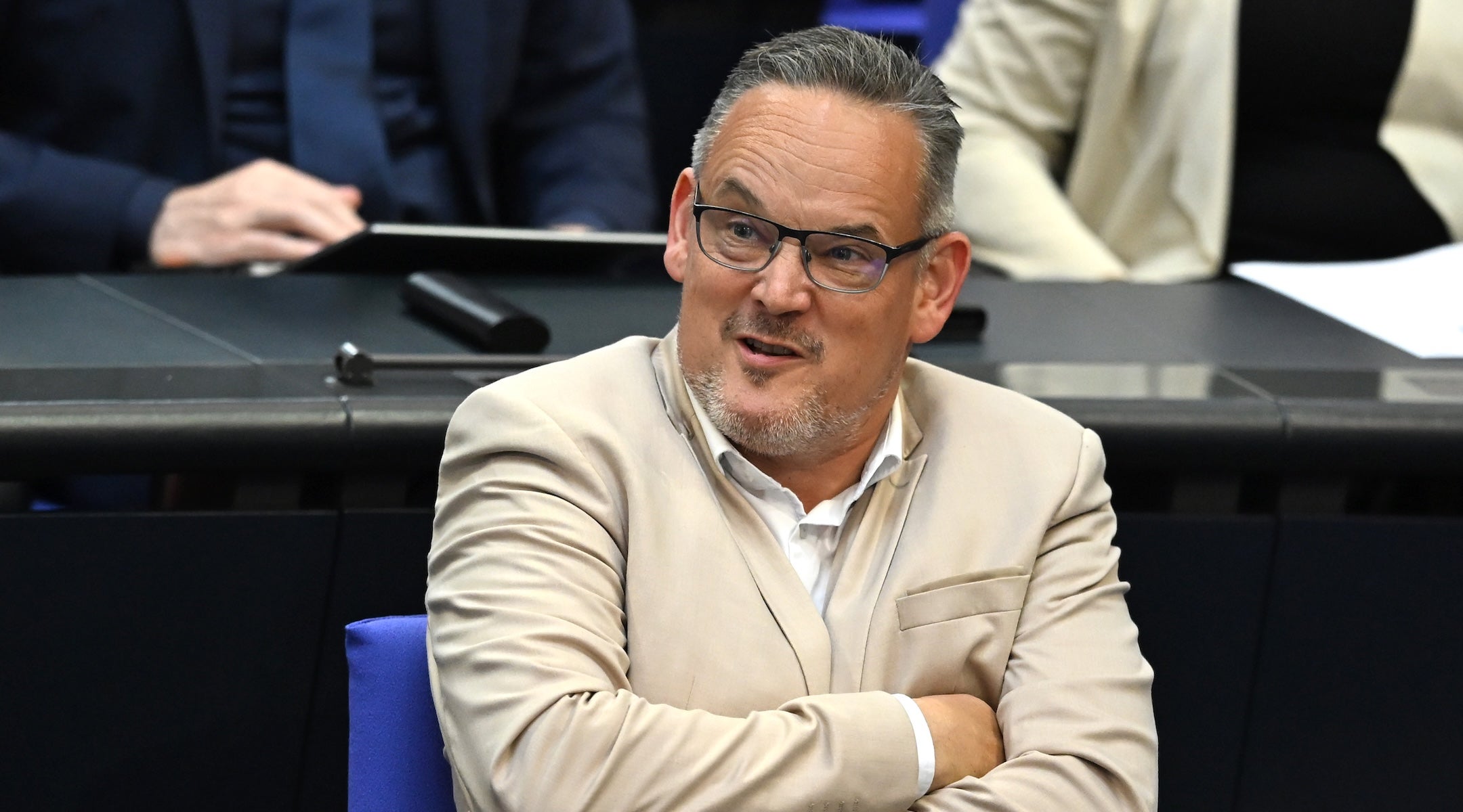 German far-right leader appears to make ‘Hitler salute’ in photo as party surges