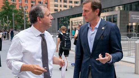 Brooklyn cafe ejects Jewish Congressman Dan Goldman, citing ‘genocide enablers’ remark