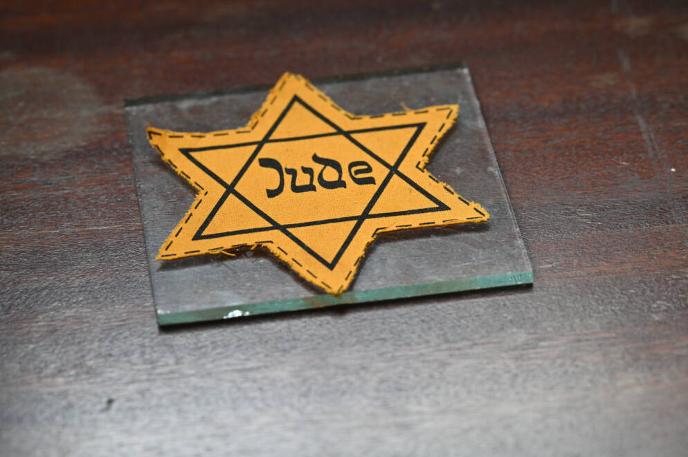 Editorial: The Yellow Star Disgrace