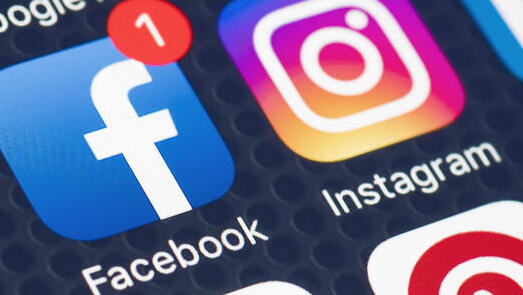 Instagram and Facebook down as users report major Meta outage