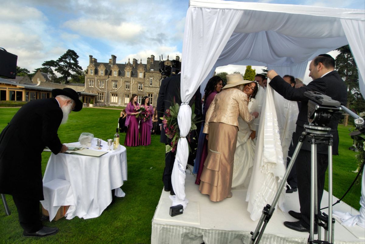 Notes From a Perpetual Jewish Wedding Guest – Tablet Magazine