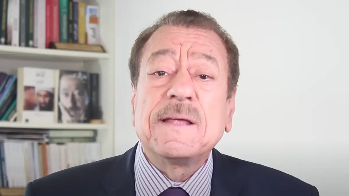 Apple News urged to remove pro-Hamas, conspiracy theory articles by Palestinian-born commentator