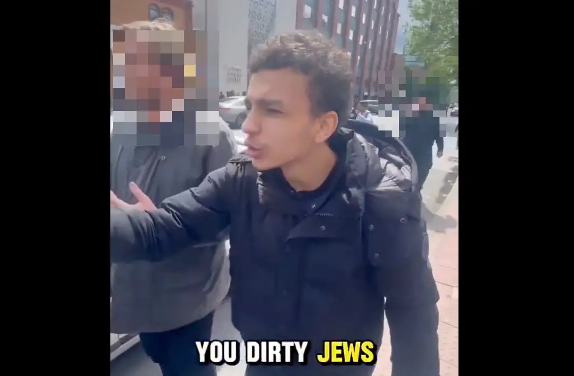 Man admits threatening to behead Jewish schoolchildren