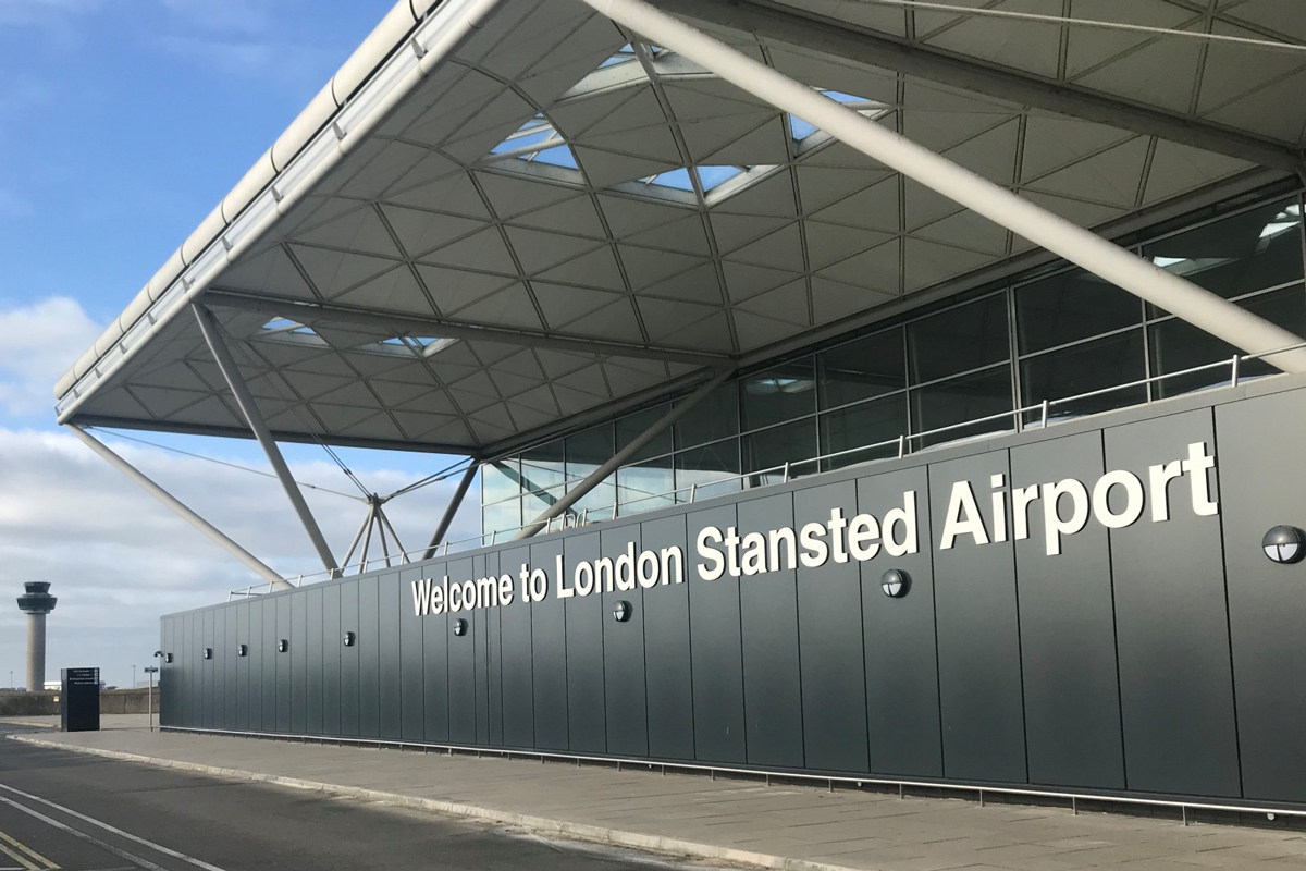 London airport probes abuse of passengers from Israel – EJP