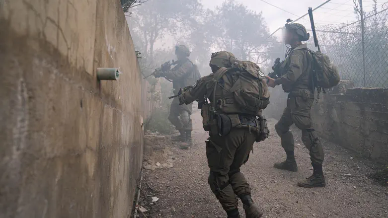 Bint Jbeil: Hezbollah terrorist killed, second captured