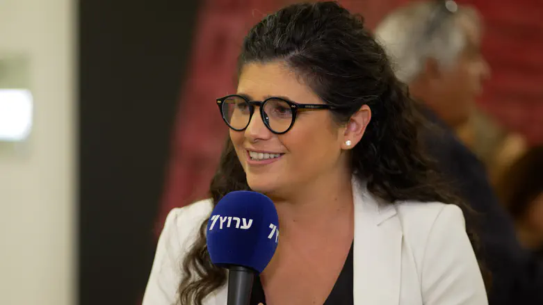 Deputy Minister Haskel leaves government after vote on draft dodgers’ arrests