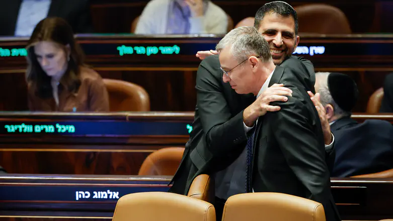 Knesset gives final approval to Communications Reform Law