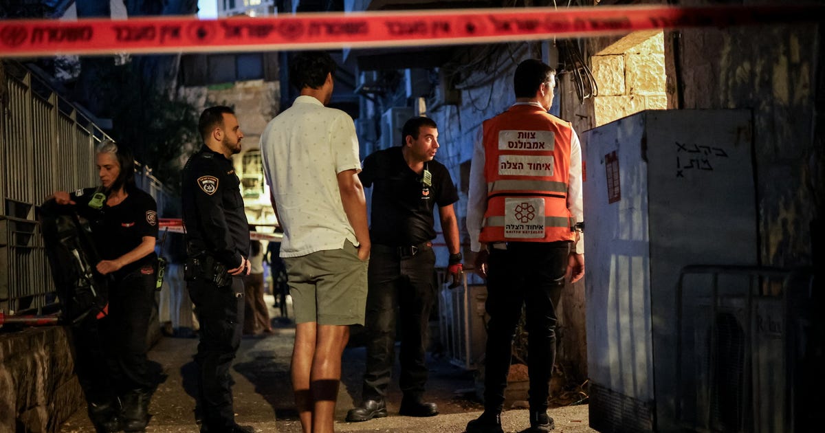 Israel Police officer suspected of obstructing Jerusalem murder investigation
