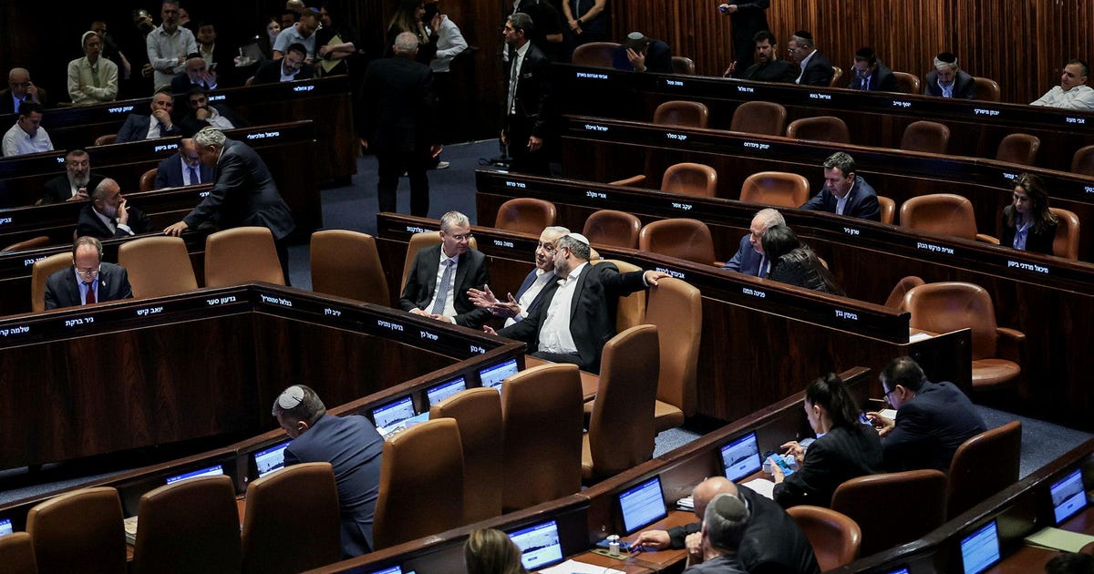 Israel’s Knesset approves its dissolution, Netanyahu votes in favor