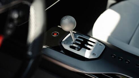 Ferrari’s manual gearbox returns after 14 years, but there is a catch